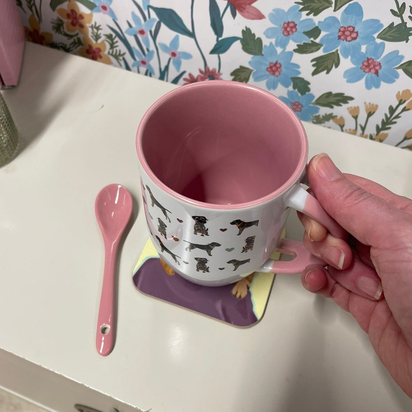 Border Terrier Mug with Pink Handle, interior and integrated spoon